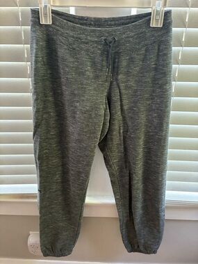 Under Armour Gray crop joggers